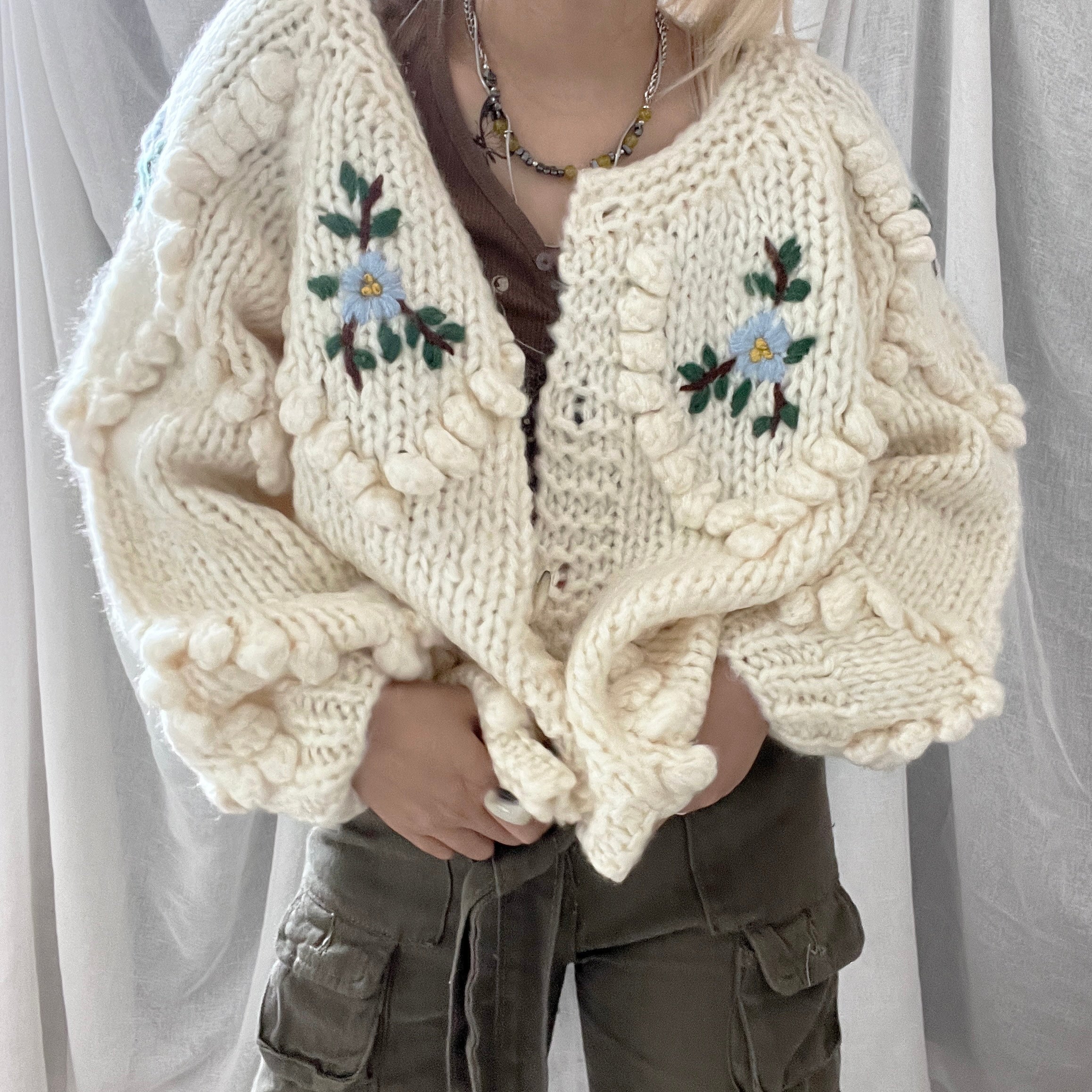 The Round Neck Crochet Flower Cardigan